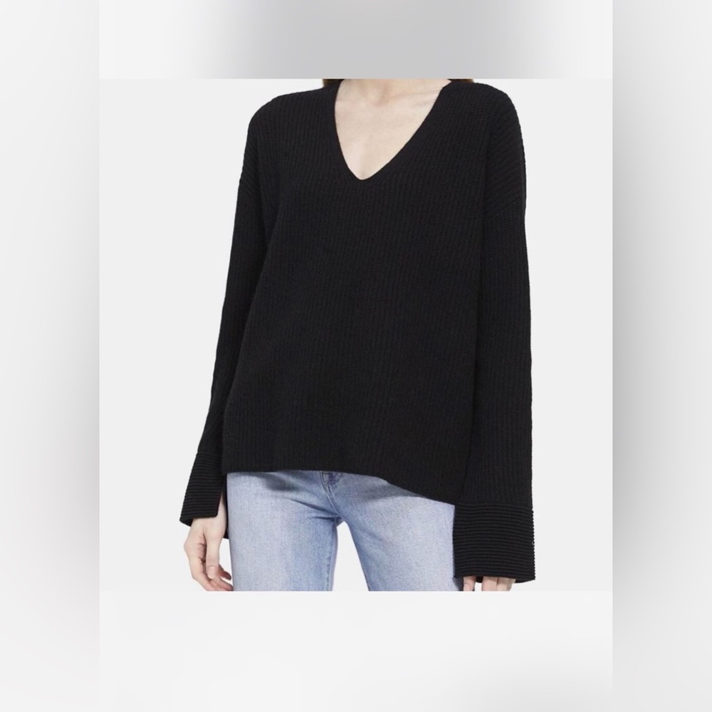 Theory Women’s V-Neck Cable Knit Black Oversized Sweater Size Medium NWT
